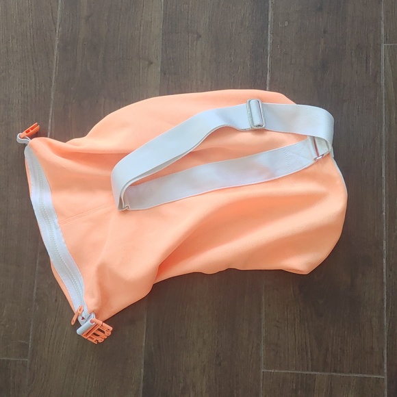 Stella McCartney Adidas Orange Surf Bag - Picture 8 of 15